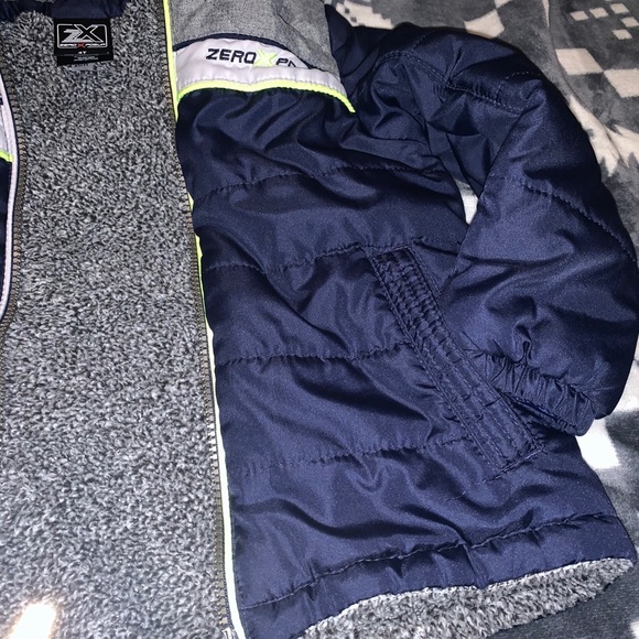 Jacket - Picture 4 of 8